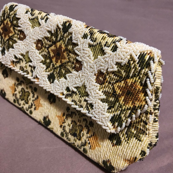 HandMade Pearl embellished Clutch Purse - Picture 4 of 8